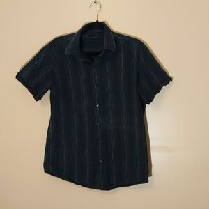 J. Ferrar| White Pin Stripped Black buttoned down shirt
